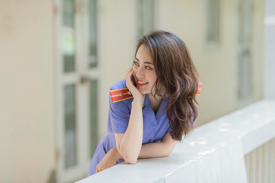 Nữ kiểm sát viên xinh đẹp, sở hữu nụ cười tỏa nắng - 4 Nữ kiểm sát viên xinh đẹp, sở hữu nụ cười tỏa nắng - 4