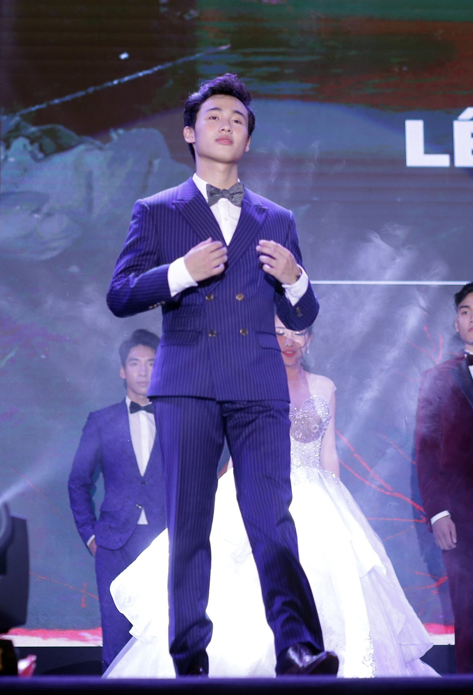 Nữ sinh đa tài, xinh đẹp đăng quang Đại sứ trường Ams 2019 - 10 Nữ sinh đa tài, xinh đẹp đăng quang Đại sứ trường Ams 2019 - 10