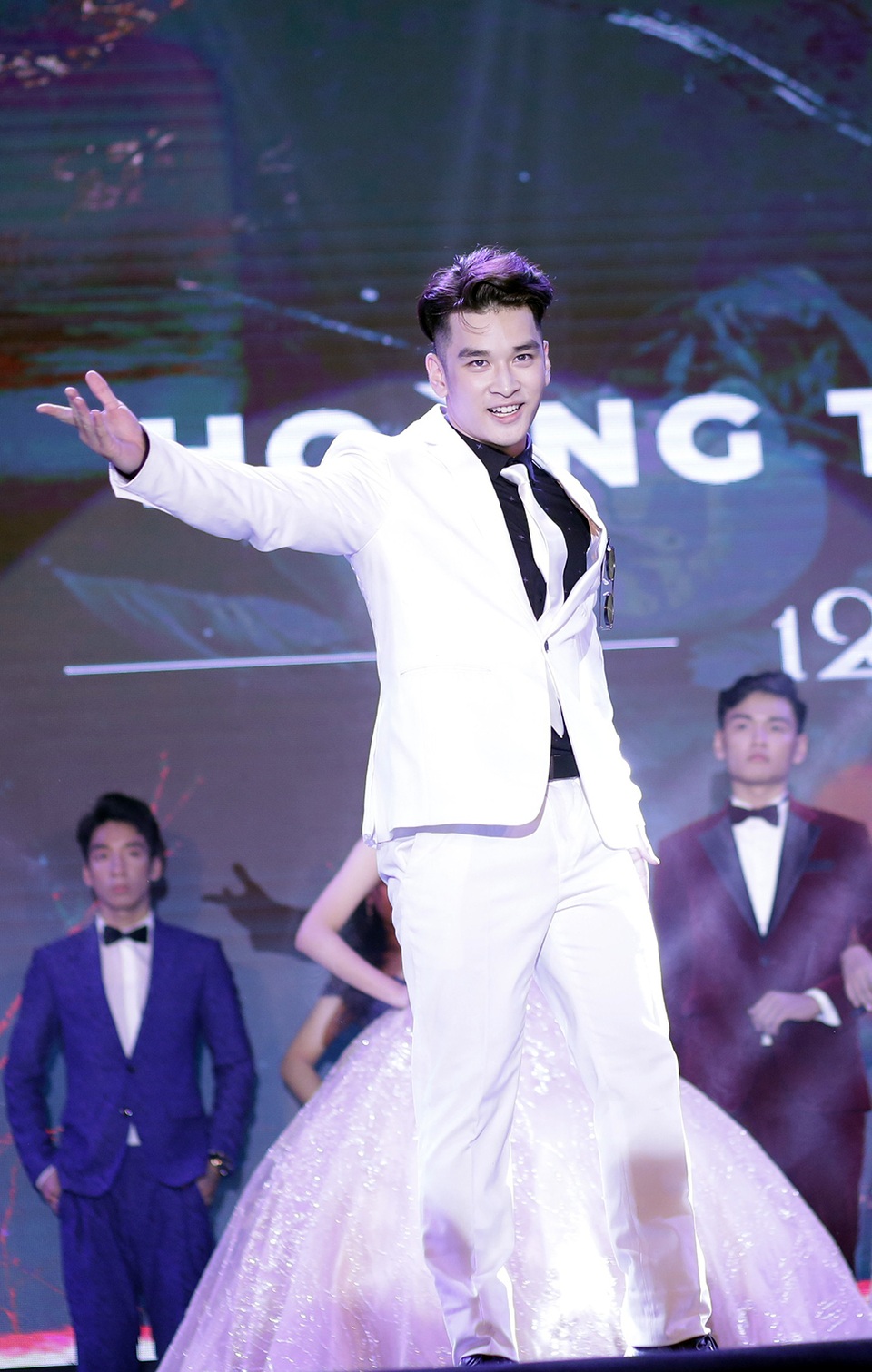 Nữ sinh đa tài, xinh đẹp đăng quang Đại sứ trường Ams 2019 - 9 Nữ sinh đa tài, xinh đẹp đăng quang Đại sứ trường Ams 2019 - 9