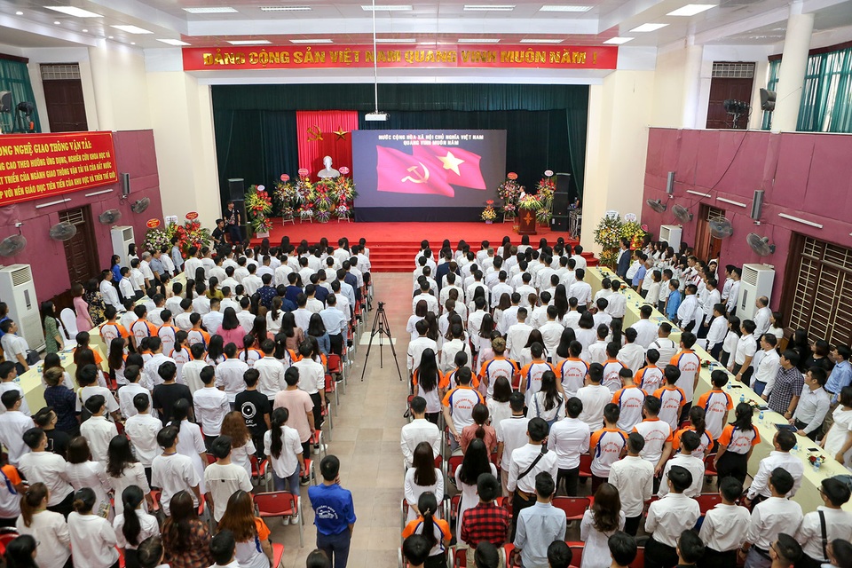Trường ĐH Công nghệ Giao thông vận tải khai giảng năm học mới - 1 Trường ĐH Công nghệ Giao thông vận tải khai giảng năm học mới - 1