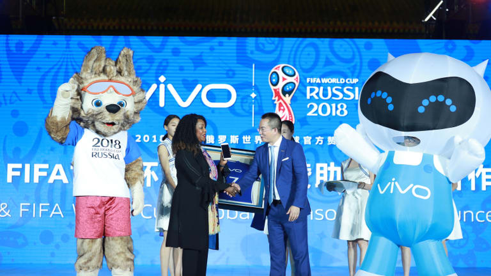 “Thương hiệu tạo xu hướng- Chiến lược marketing của vivo - 1 “Thương hiệu tạo xu hướng- Chiến lược marketing của vivo - 1