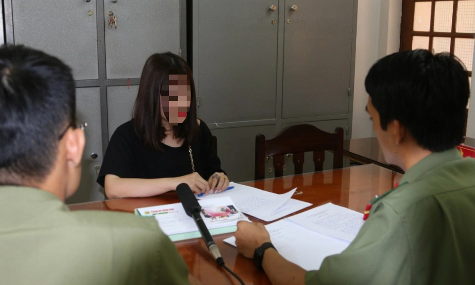 Cô gái tung tin sai sự thật về “vi khuẩn ăn thịt người” bị phạt 12,5 triệu đồng - 1 Cô gái tung tin sai sự thật về “vi khuẩn ăn thịt người” bị phạt 12,5 triệu đồng - 1