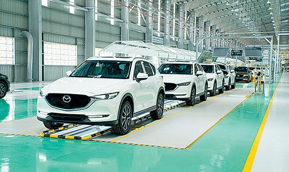 Bất chấp xe nhập rẻ, ưu đãi bỏ ngỏ, ô tô nội vẫn quyết chiến - 1 Bất chấp xe nhập rẻ, ưu đãi bỏ ngỏ, ô tô nội vẫn quyết chiến - 1