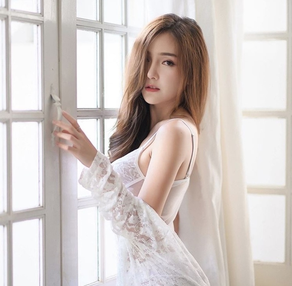 Dung mạo ngắm là yêu của 2 hot girl câu lạc bộ con gái đẹp nhất Thái Lan - 1 Dung mạo ngắm là yêu của 2 hot girl câu lạc bộ con gái đẹp nhất Thái Lan - 1