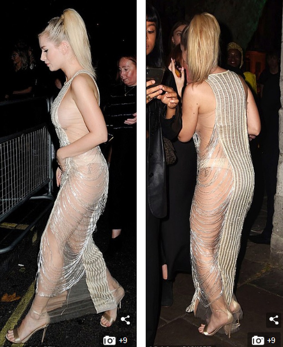 Lottie Moss khoe ngực táo bạo - 3 Lottie Moss khoe ngực táo bạo - 3