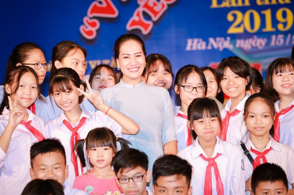 Xinh “Về nhà đi con”: “Không ngờ đóng “con giáp thứ 13” mà khán giả yêu mến” - 7 Xinh “Về nhà đi con”: “Không ngờ đóng “con giáp thứ 13” mà khán giả yêu mến” - 7