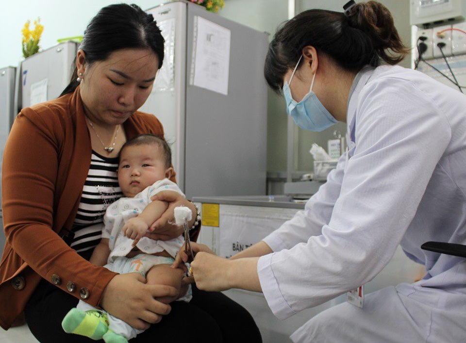 TPHCM: Bắt buộc tiêm vắc xin sởi khi trẻ 9 tháng tuổi - 1 TPHCM: Bắt buộc tiêm vắc xin sởi khi trẻ 9 tháng tuổi - 1