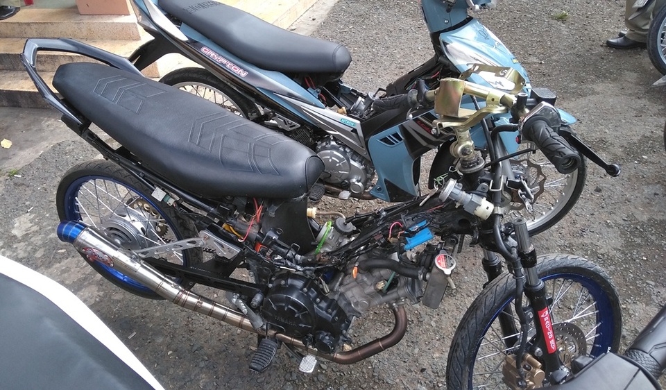 60 thanh thiếu niên hẹn nhau qua Facebook để đua xe trái phép - 2 60 thanh thiếu niên hẹn nhau qua Facebook để đua xe trái phép - 2