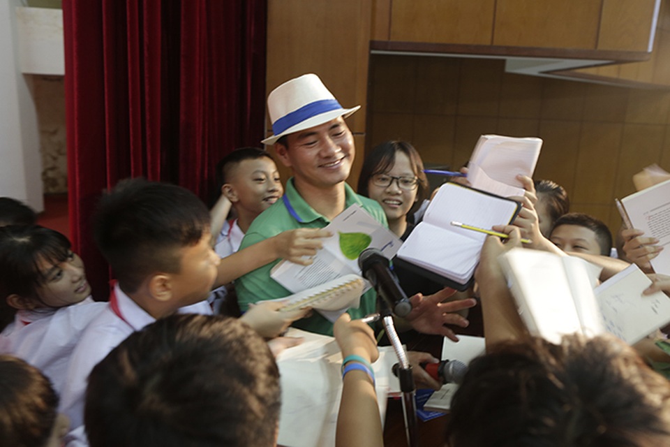 Xinh “Về nhà đi con”: “Không ngờ đóng “con giáp thứ 13” mà khán giả yêu mến” - 20 Xinh “Về nhà đi con”: “Không ngờ đóng “con giáp thứ 13” mà khán giả yêu mến” - 20