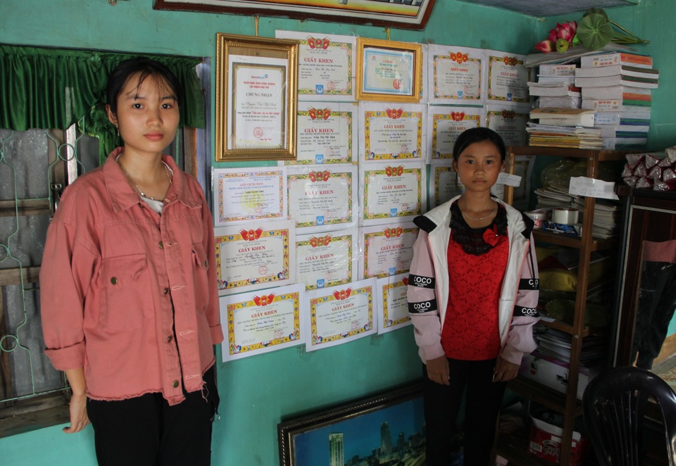 Người đàn ông bại liệt bán vé số nuôi cả nhà được bạn đọc giúp đỡ hơn 46 triệu đồng - 3 Người đàn ông bại liệt bán vé số nuôi cả nhà được bạn đọc giúp đỡ hơn 46 triệu đồng - 3