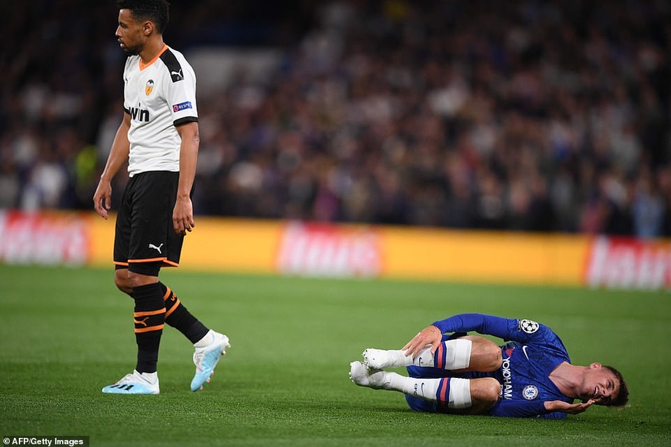 Chelsea 0-1 Valencia: Lampard lại khởi đầu tồi tệ - 4 Chelsea 0-1 Valencia: Lampard lại khởi đầu tồi tệ - 4