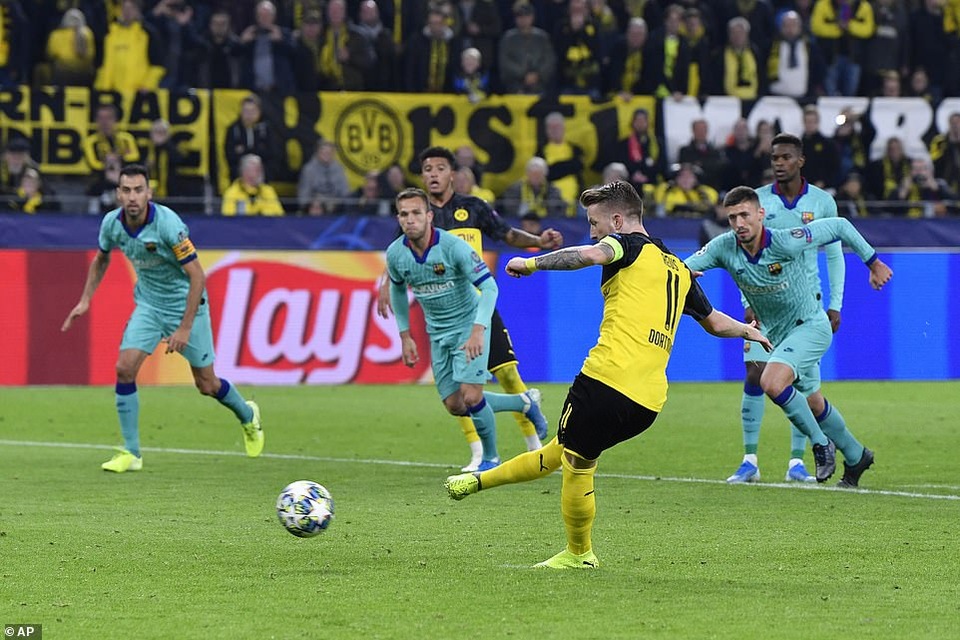 Reus đá hỏng phạt đền, Barcelona may mắn cầm hòa Dortmund - 9 Reus đá hỏng phạt đền, Barcelona may mắn cầm hòa Dortmund - 9
