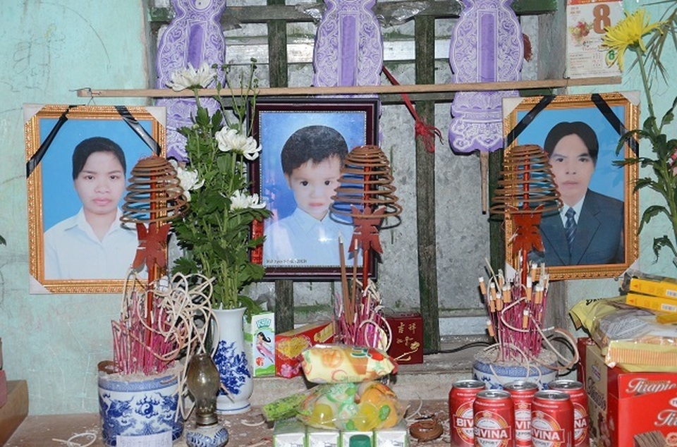 Làm sổ tiết kiệm cho bé gái 6 tuổi duy nhất sống sót trong gia đình bị đất đá vùi lấp - 1 Làm sổ tiết kiệm cho bé gái 6 tuổi duy nhất sống sót trong gia đình bị đất đá vùi lấp - 1