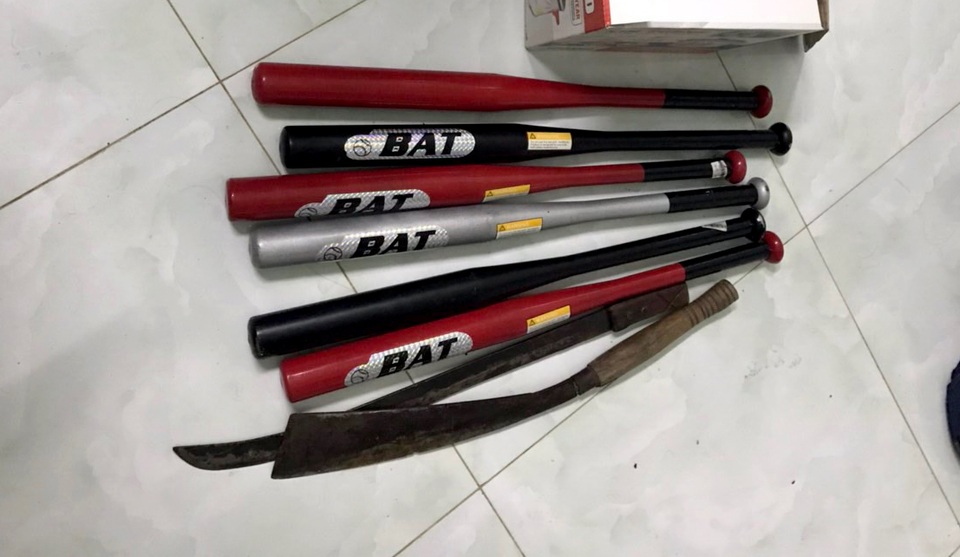 Bắt băng đòi nợ thuê giam người trong khách sạn đánh đập, tra hỏi - 2 Bắt băng đòi nợ thuê giam người trong khách sạn đánh đập, tra hỏi - 2