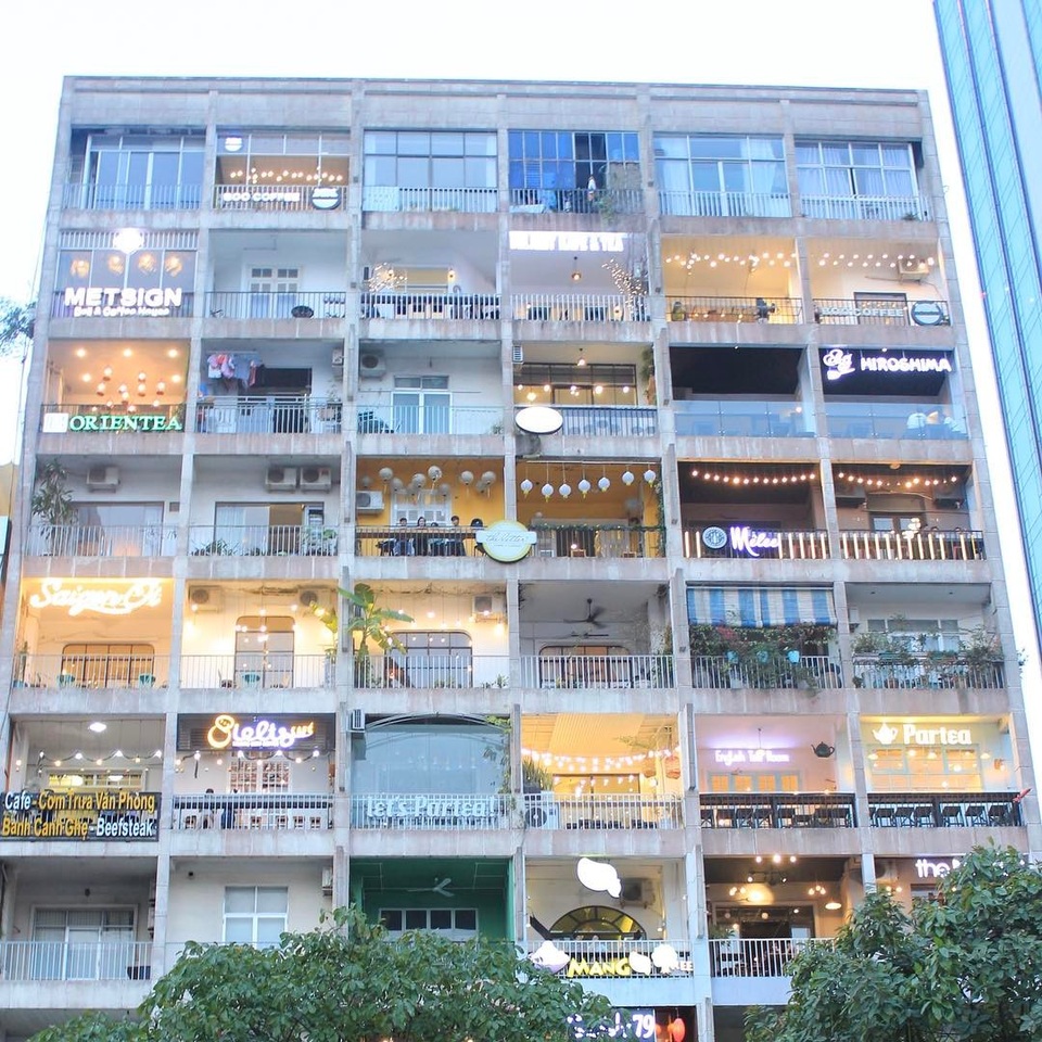 Những toà nhà lỗi thời đang được nhiều doanh nghiệp bán lẻ săn lùng - 1