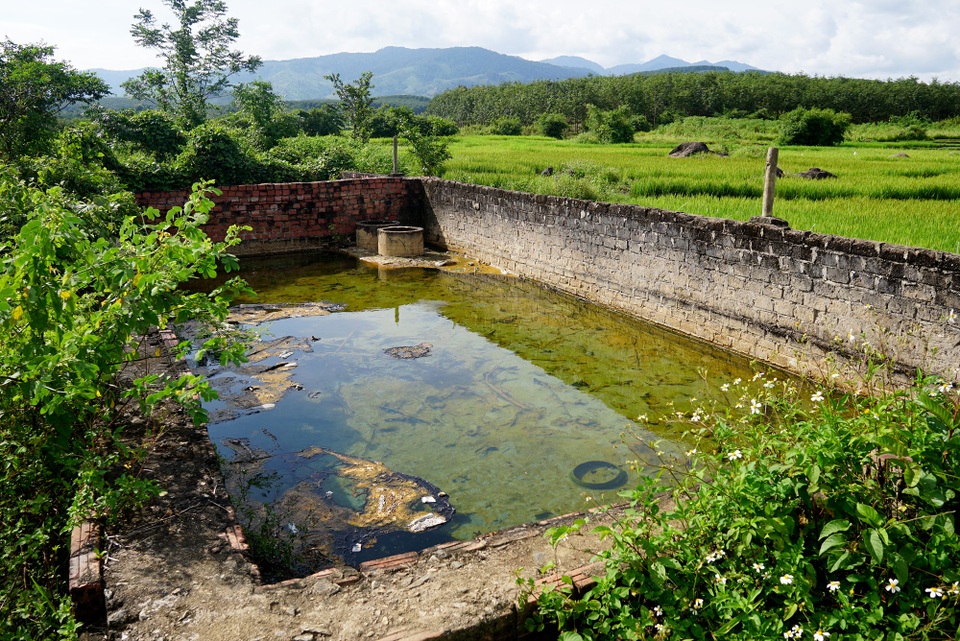 khu du lịch bỏ hoang copy.jpg khu du lịch bỏ hoang copy.jpg