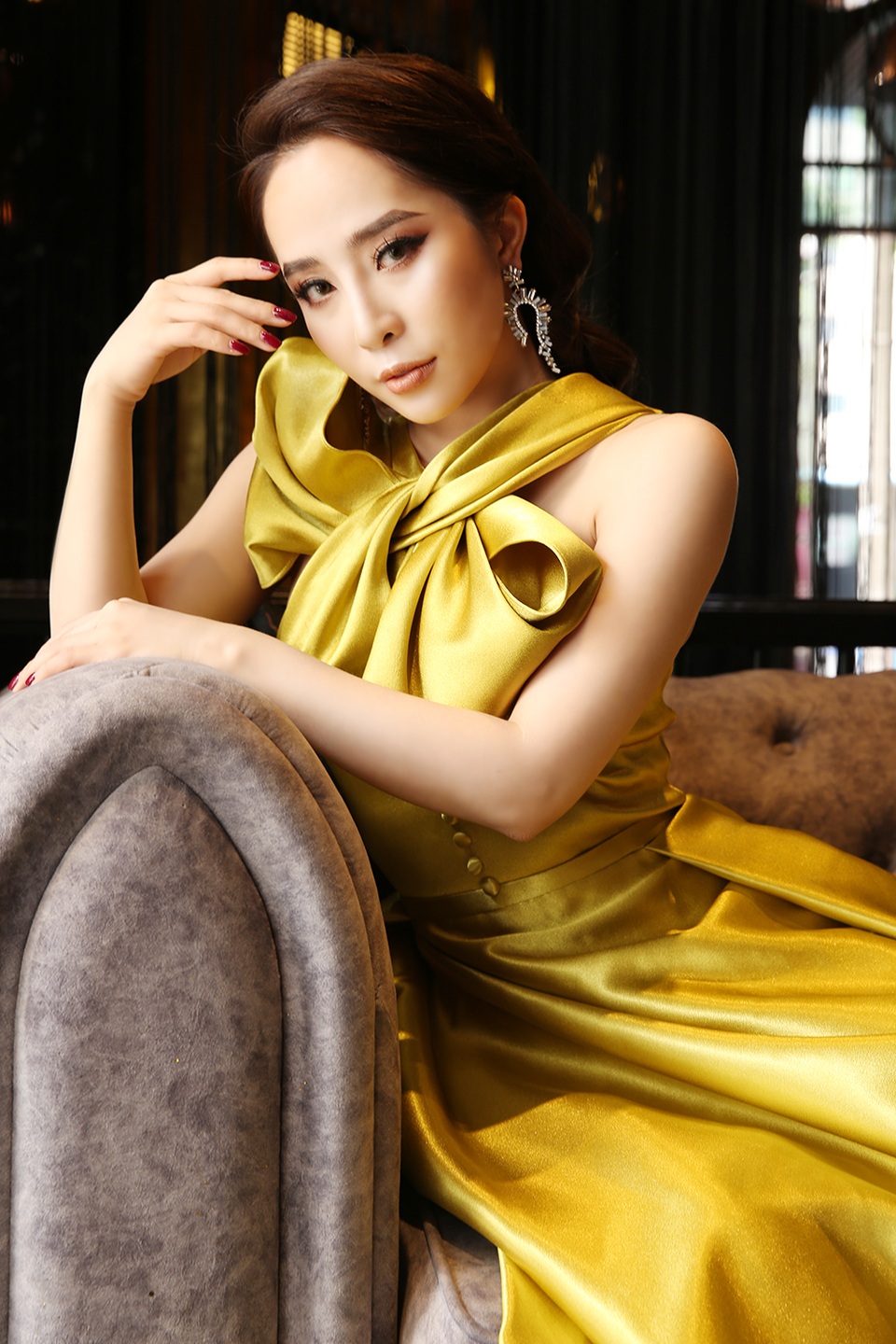 Quỳnh Nga không cần thủ đoạn như Nhã vẫn “đốn tim” đàn ông - 6 Quỳnh Nga không cần thủ đoạn như Nhã vẫn “đốn tim” đàn ông - 6