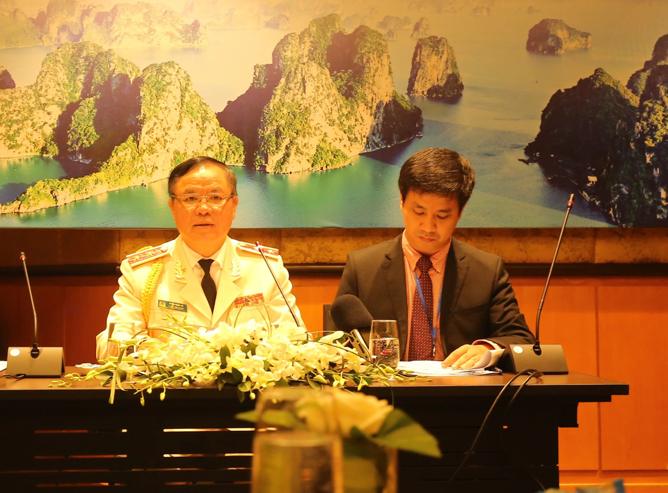 Interpol truy nã đỏ ông chủ Nhật Cường Mobile Bùi Quang Huy - 1 Interpol truy nã đỏ ông chủ Nhật Cường Mobile Bùi Quang Huy - 1