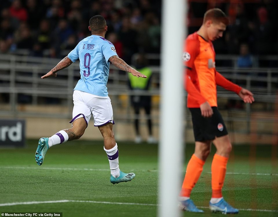 Ra quân với đội hình chắp vá, Man City vẫn dễ dàng thắng Shakhtar - 5 Ra quân với đội hình chắp vá, Man City vẫn dễ dàng thắng Shakhtar - 5