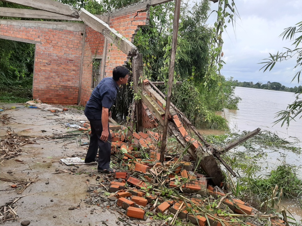 Dân cù lao lo lắng sạt lở “tấn công” tại Sóc Trăng! - 4