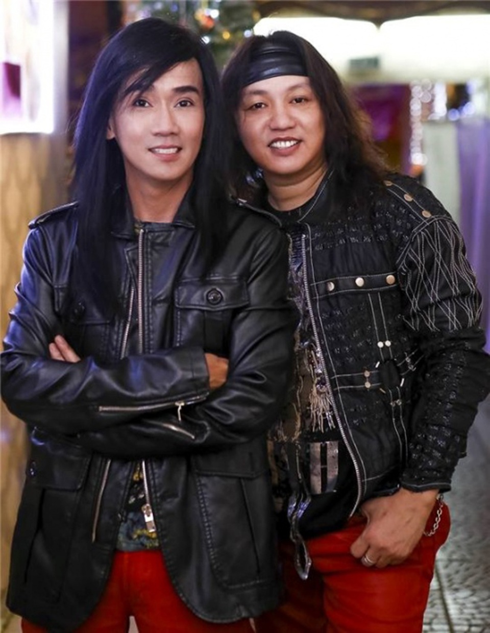 Bố và em gái về Việt Nam làm giỗ cho cố nghệ sĩ Minh Thuận - 15 Bố và em gái về Việt Nam làm giỗ cho cố nghệ sĩ Minh Thuận - 15