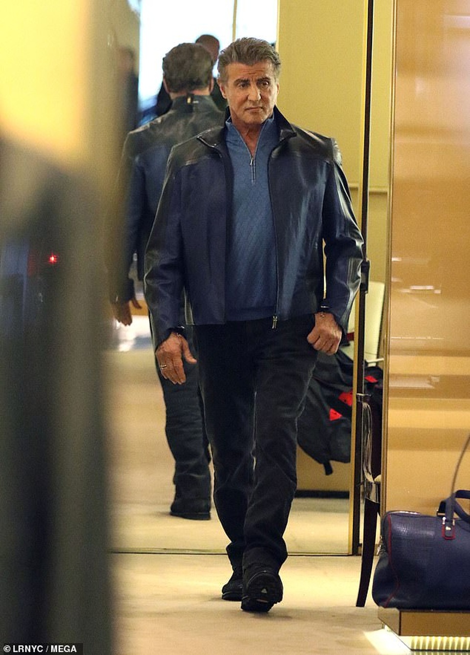 73 tuổi, Rambo Sylvester Stallone vẫn sở hữu thân hình săn chắc - 8 73 tuổi, Rambo Sylvester Stallone vẫn sở hữu thân hình săn chắc - 8
