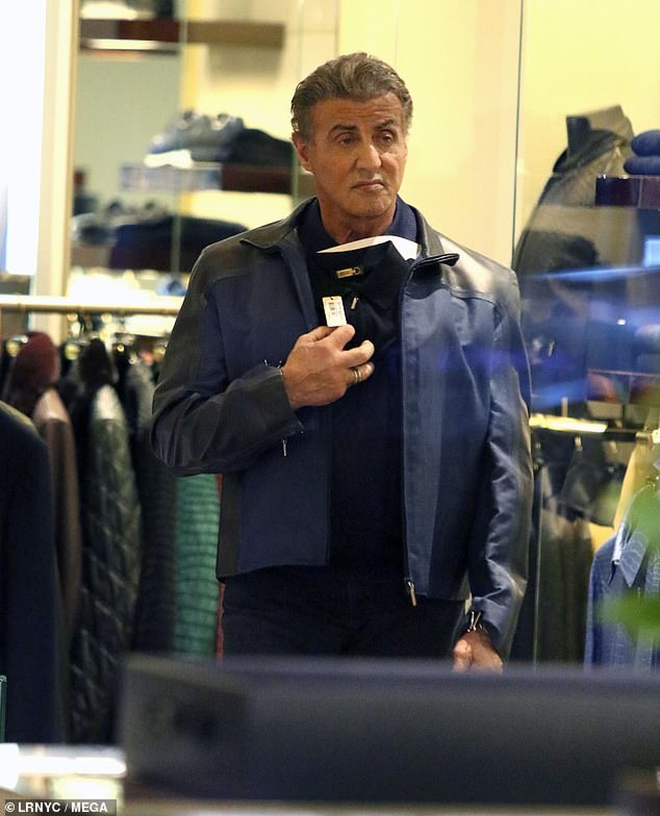 73 tuổi, Rambo Sylvester Stallone vẫn sở hữu thân hình săn chắc - 12 73 tuổi, Rambo Sylvester Stallone vẫn sở hữu thân hình săn chắc - 12