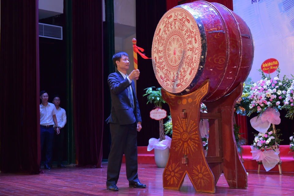 Lần đầu tiên đào tạo Cử nhân Quản trị Doanh nghiệp và Công nghệ - 2 Lần đầu tiên đào tạo Cử nhân Quản trị Doanh nghiệp và Công nghệ - 2