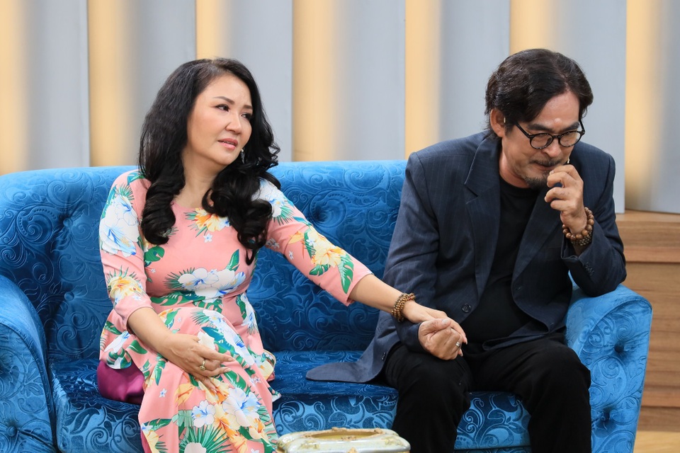 Ốc Thanh Vân thấy xấu hổ khi nghe chuyện hôn nhân của “mẹ chồng” Ngân Quỳnh - 1 Ốc Thanh Vân thấy xấu hổ khi nghe chuyện hôn nhân của “mẹ chồng” Ngân Quỳnh - 1