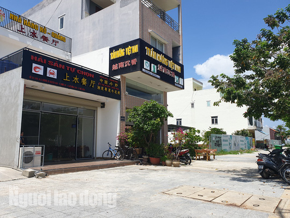 Cận cảnh phố Trung Quốc dọc sân bay Nước Mặn Đà Nẵng - 8 Cận cảnh phố Trung Quốc dọc sân bay Nước Mặn Đà Nẵng - 8