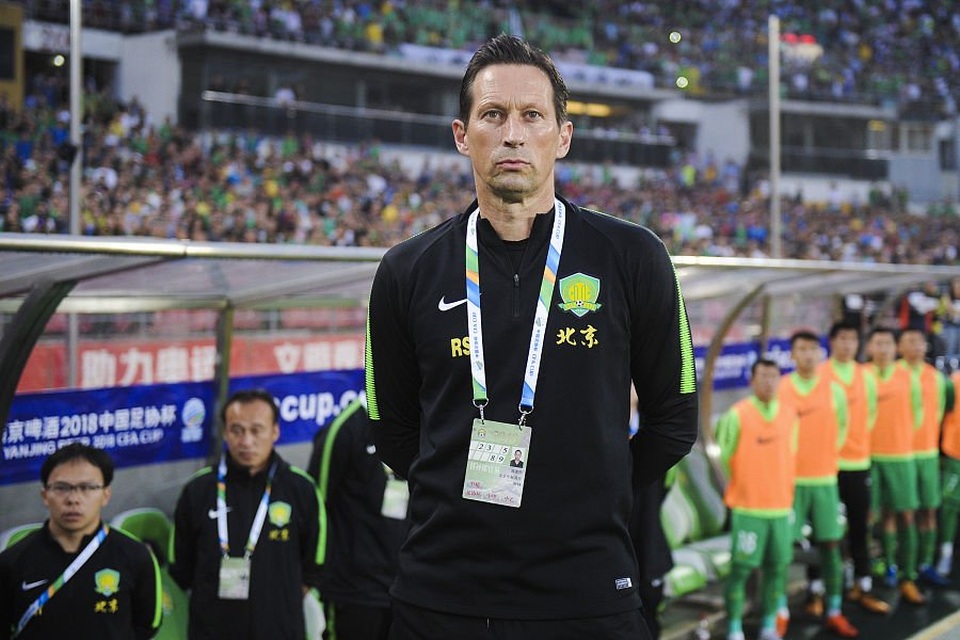 Số phận khắc nghiệt của HLV châu Âu ở Trung Quốc - 2 Số phận khắc nghiệt của HLV châu Âu ở Trung Quốc - 2
