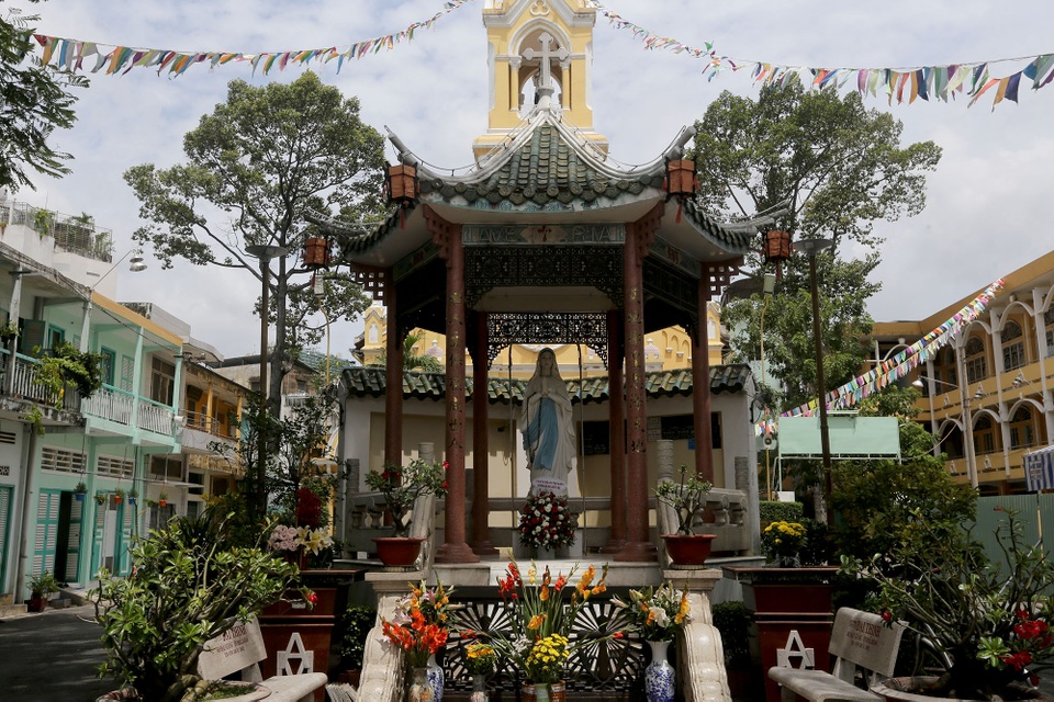 Nhà thờ Cha Tamcopy.jpg Nhà thờ Cha Tamcopy.jpg