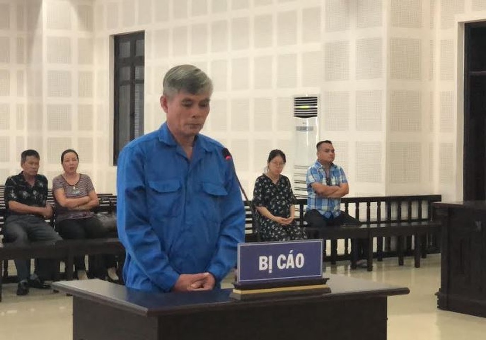 Lừa chạy việc chiếm đoạt hơn 3 tỷ đồng - 1 Lừa chạy việc chiếm đoạt hơn 3 tỷ đồng - 1