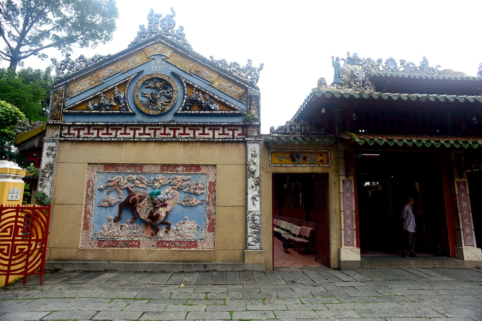 Lăng Ông Bà Chiể.jpg Lăng Ông Bà Chiể.jpg
