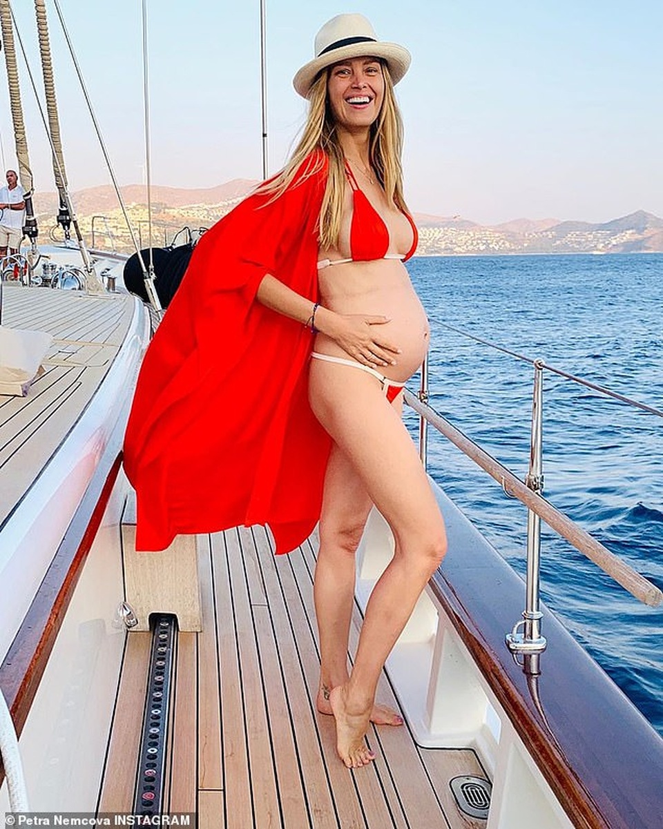 Petra Nemcova mang thai ở tuổi 40 - 1