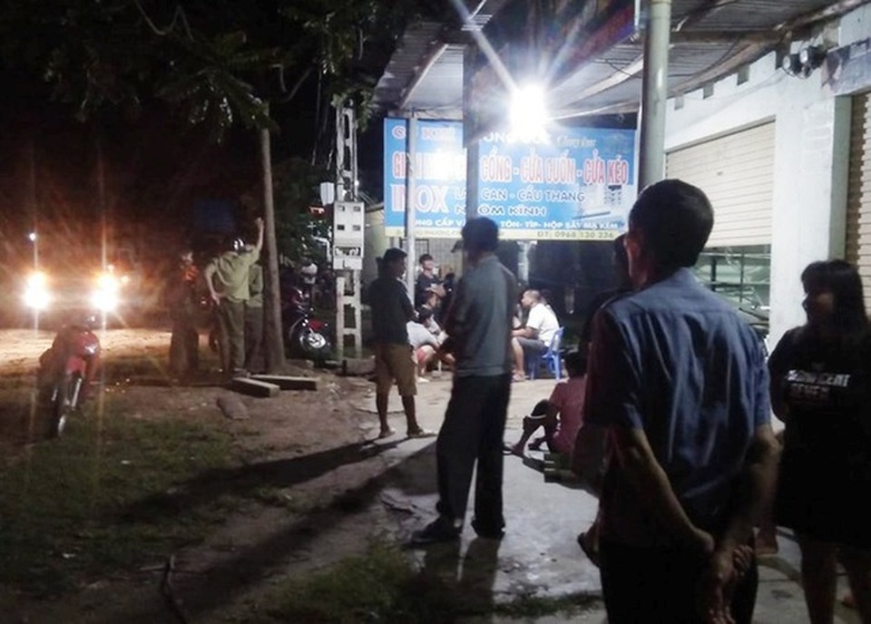 Truy nã 2 đối tượng giết người rồi bỏ trốn - 3 Truy nã 2 đối tượng giết người rồi bỏ trốn - 3