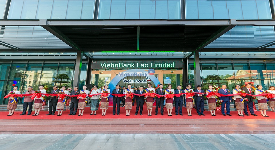 VietinBank - Nhân tố tích cực thúc đẩy quan hệ hợp tác Việt Nam - Lào - 4 VietinBank - Nhân tố tích cực thúc đẩy quan hệ hợp tác Việt Nam - Lào - 4