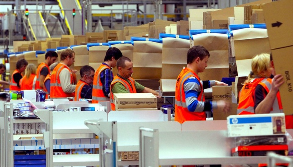 Một tuần đăng tuyển, Amazon nhận được 18 hồ sơ xin việc/phút - 1 Một tuần đăng tuyển, Amazon nhận được 18 hồ sơ xin việc/phút - 1