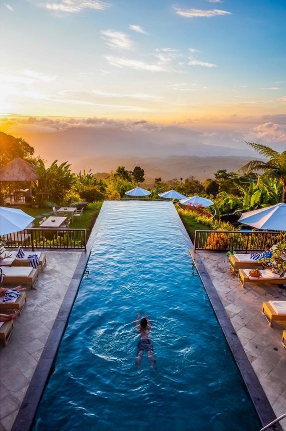 Tuổi trẻ có hạn, cứ mạnh dạn sống khác cùng Traveloka Epic Sale! - 3 Tuổi trẻ có hạn, cứ mạnh dạn sống khác cùng Traveloka Epic Sale! - 3