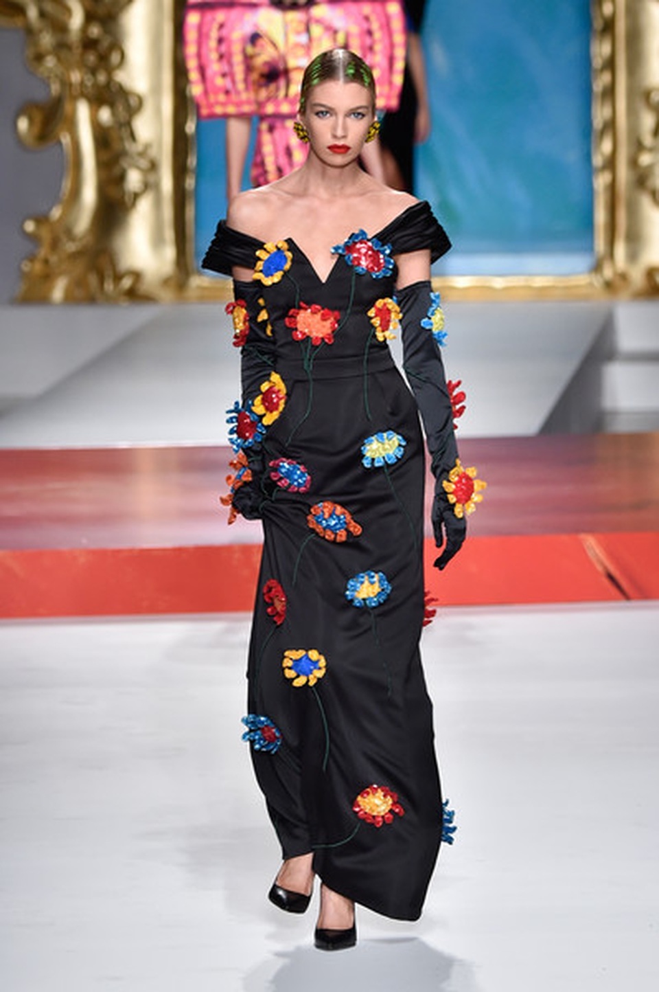 Stella Maxwell lộ dáng cò hương trên phố - 15 Stella Maxwell lộ dáng cò hương trên phố - 15