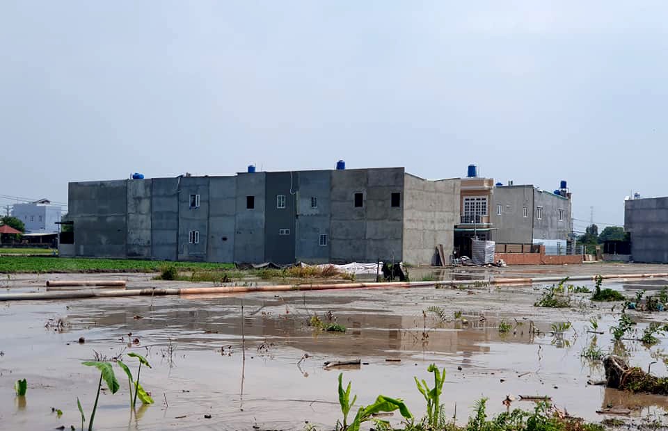 Hàng trăm ha đất cấm bị xẻ thịt: 454 giấy phép xây dựng “hô biến” thành 2.200 căn nhà! - 7 Hàng trăm ha đất cấm bị xẻ thịt: 454 giấy phép xây dựng “hô biến” thành 2.200 căn nhà! - 7
