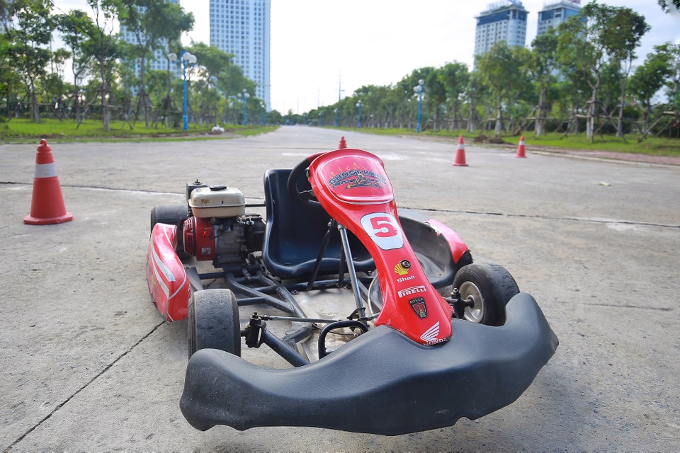 Trải nghiệm đua xe F1 thu nhỏ” ngay tại Hà Nội - 2 Trải nghiệm đua xe F1 thu nhỏ” ngay tại Hà Nội - 2