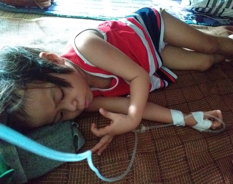 Người mẹ đơn thân cầu xin mọi người cứu con gái 4 tuổi - 7 Người mẹ đơn thân cầu xin mọi người cứu con gái 4 tuổi - 7