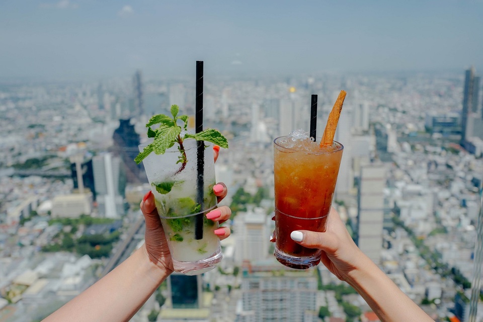 Nếu không sợ độ cao, đến Bangkok hãy thử tới sàn kính ở Mahanakhon Skywalk - 7 Nếu không sợ độ cao, đến Bangkok hãy thử tới sàn kính ở Mahanakhon Skywalk - 7