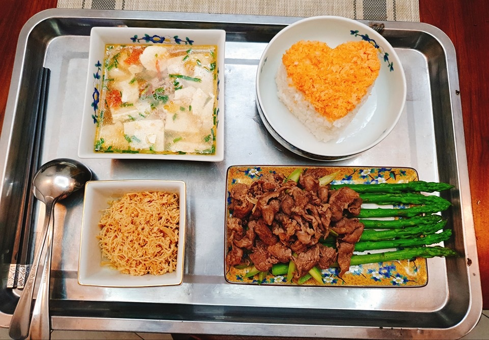 Ghen tỵ với mâm cơm ở cữ quá xuất sắc của mẹ chồng quốc dân - 3