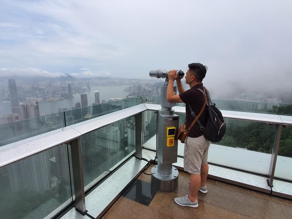 Du khách cười mếu vì sang Hong Kong... mua giày hai chiếc hai màu - 6 Du khách cười mếu vì sang Hong Kong... mua giày hai chiếc hai màu - 6