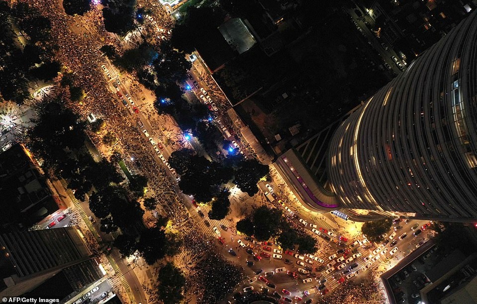 Xem cả thế giới mừng sinh nhật tuổi 80 của Người Dơi - 14 Xem cả thế giới mừng sinh nhật tuổi 80 của Người Dơi - 14