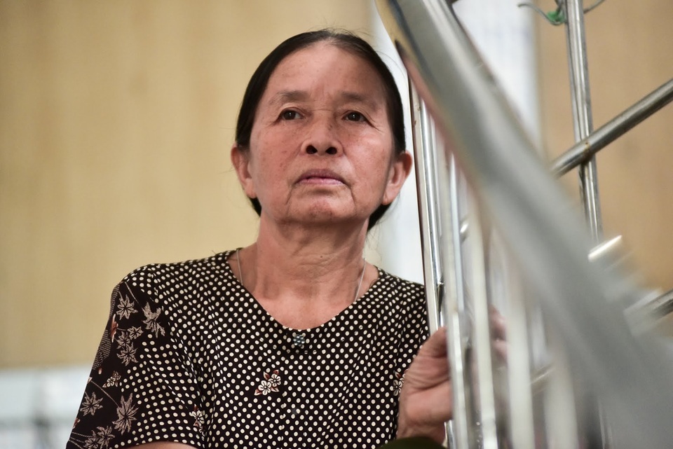 Sự thật khiến nhiều người cay mắt phía sau bức tường loang lổ, chi chít chữ ở viện E - 9 Sự thật khiến nhiều người cay mắt phía sau bức tường loang lổ, chi chít chữ ở viện E - 9