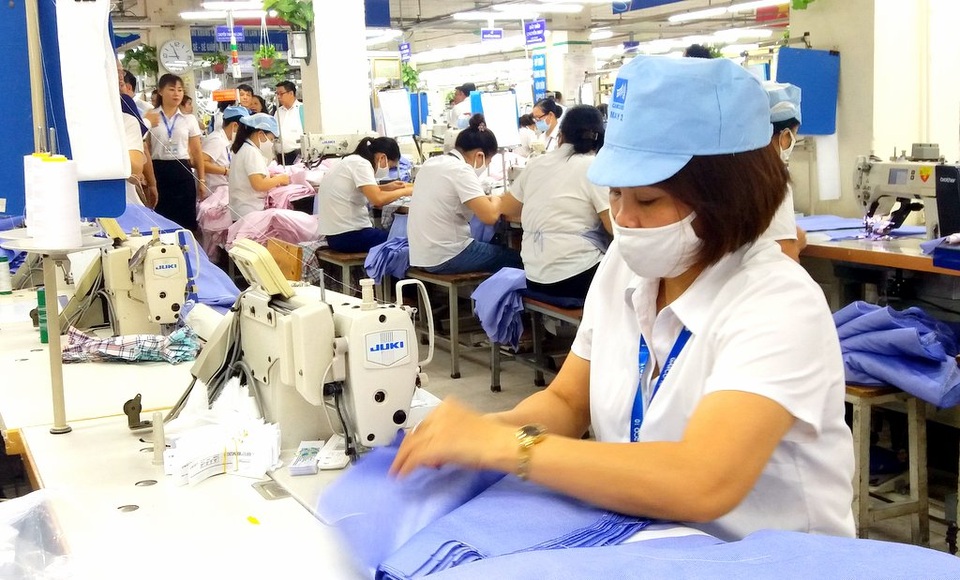Trường hợp nào được tổ chức làm thêm từ 200 giờ đến 300 giờ/năm? - 1 Trường hợp nào được tổ chức làm thêm từ 200 giờ đến 300 giờ/năm? - 1