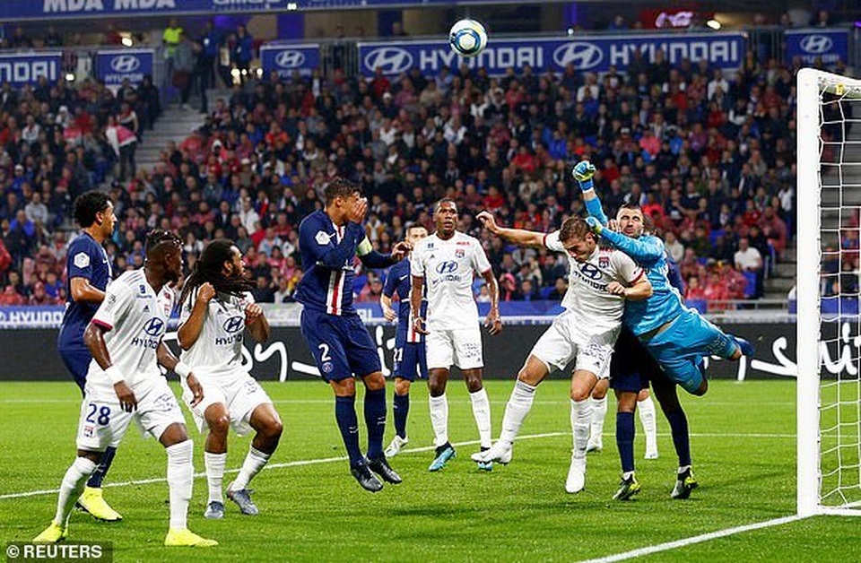Lyon 0-1 PSG: Neymar lại sắm vai người hùng - 1 Lyon 0-1 PSG: Neymar lại sắm vai người hùng - 1